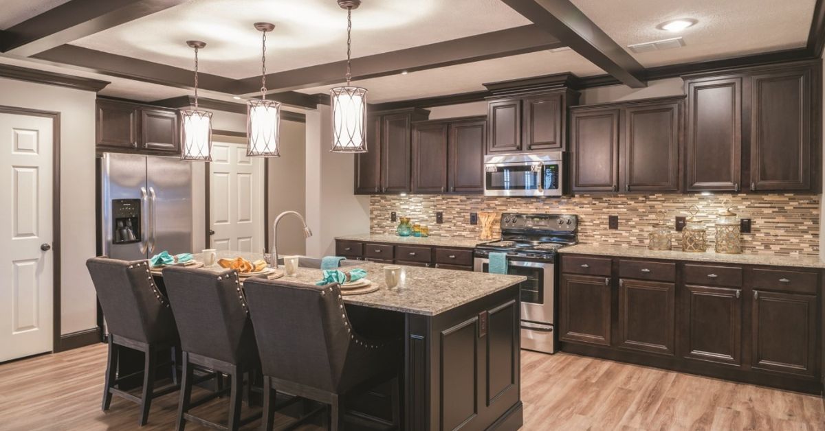 Common Mistakes To Avoid When Selecting New Kitchen Cabinets