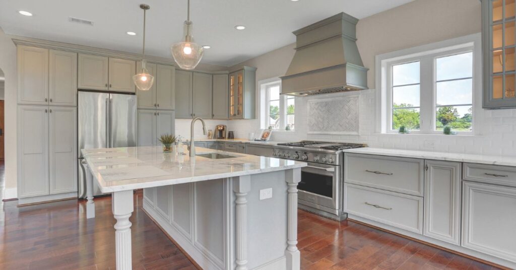 8 Different Types of Molding for Cabinets