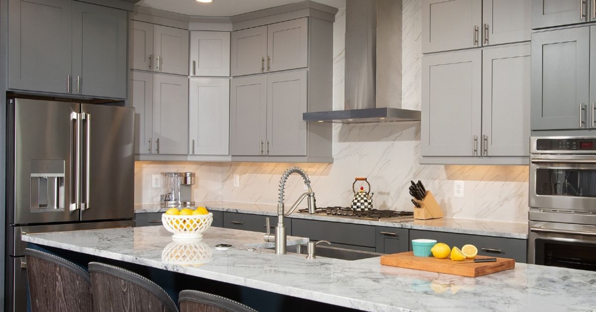 Staggered-Height Cabinets: Are They Right For You?